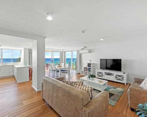 pacific-regis-deluxe-unit-44-(1)