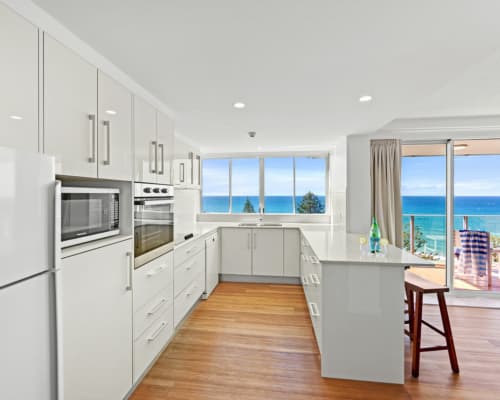 pacific-regis-deluxe-unit-44-(3)