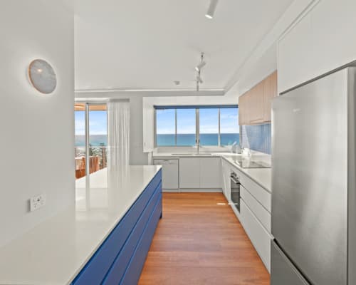 pacific-regis-deluxe-unit-49-(2)