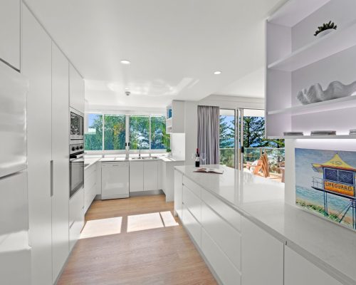 unit-16-pacific-regis-burleigh-heads-accommodation(2)